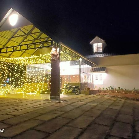 Готель Agincourt Kuttikkanam Pirmed Екстер'єр фото